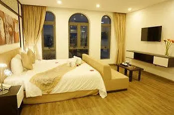 Flora Hotel & Residence Da Nang